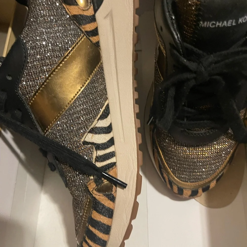 Michael Kors Sneakers. EUC - Picture 3 of 7